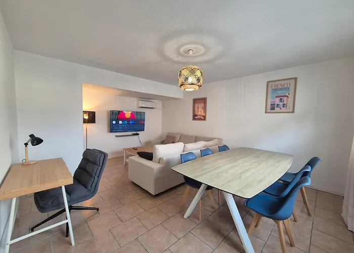 Maison De Climatisee A 10 Minutes De Rouen Holiday home Saint-Etienne-du-Rouvray