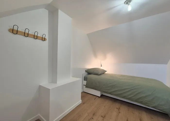 Maison De Climatisee A 10 Minutes De Rouen Holiday home Saint-Etienne-du-Rouvray