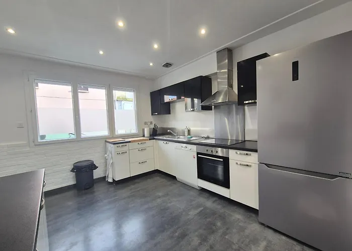 Maison De Climatisee A 10 Minutes De Rouen Holiday home *